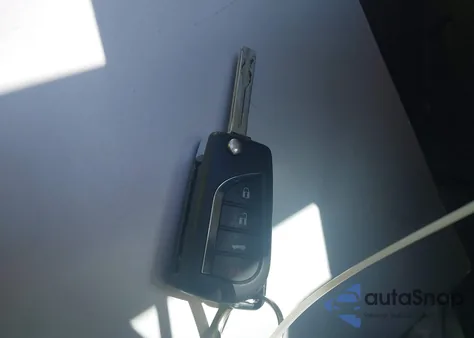 2021 Toyota Corolla Le from USA, damaged, VIN 5YFEPMAE6MP236487